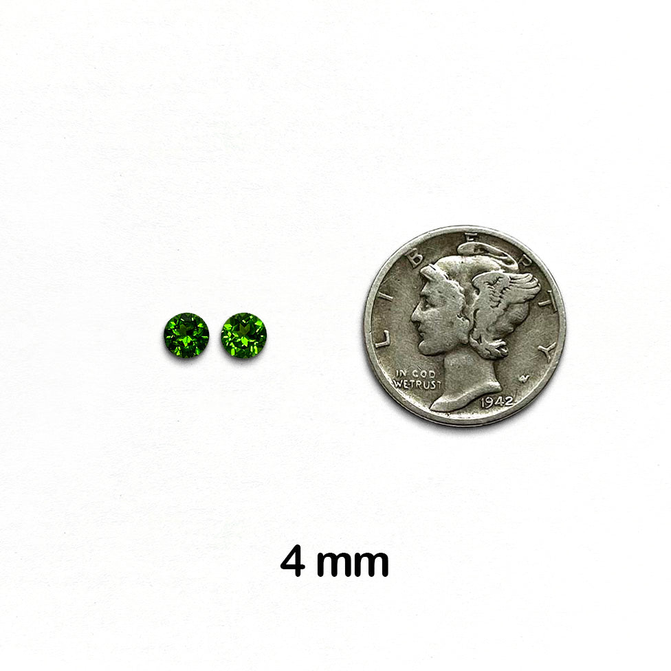 Chrome Diopside - Round, Faceted Gemstone, 4 mm - 2 pieces